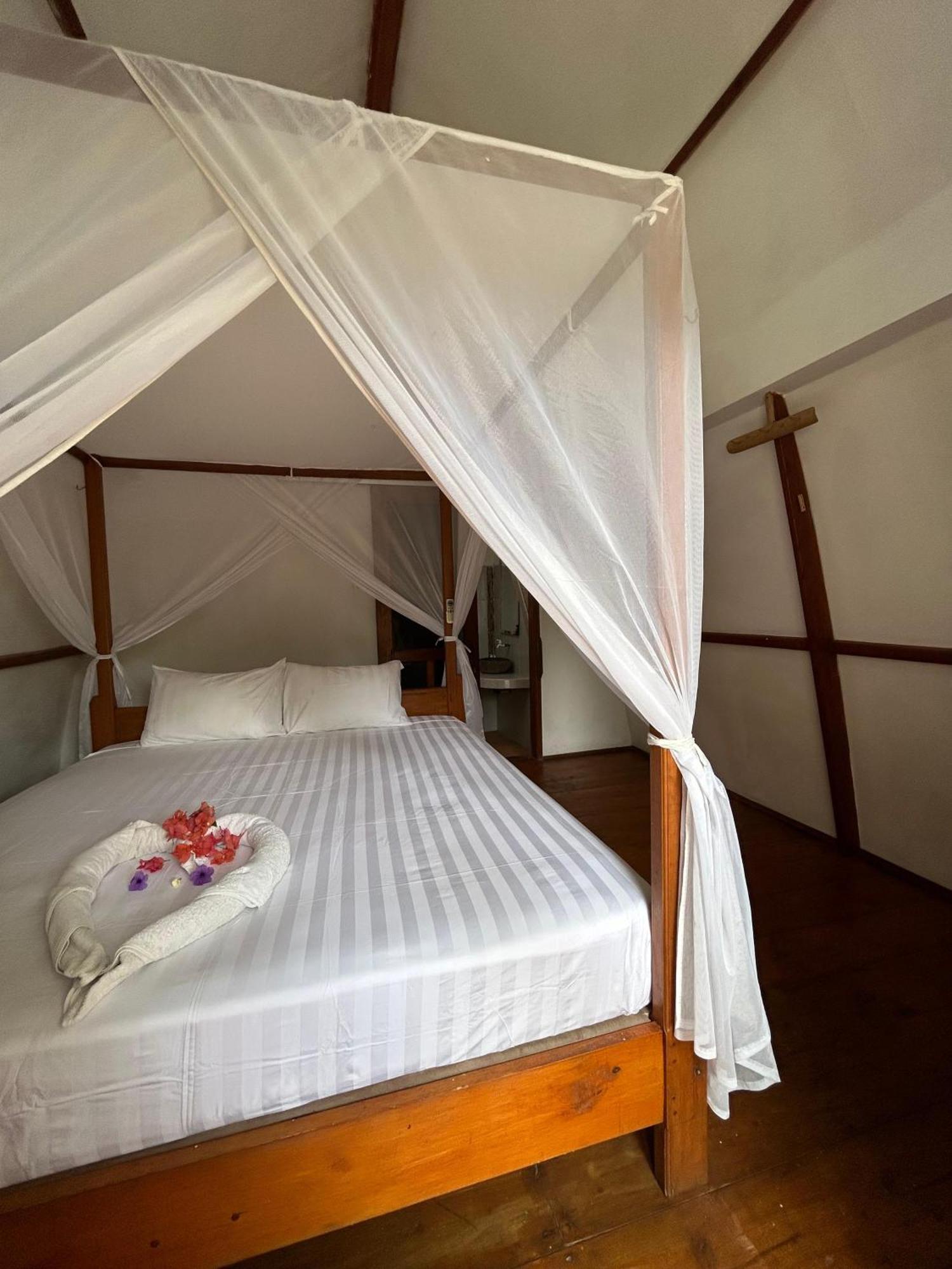 We'Be Cottages Gili Meno Eksteriør bilde